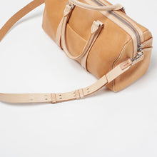 Load image into Gallery viewer, Vegetable Tanned Leather Weekend Bag - FoStyleUSA